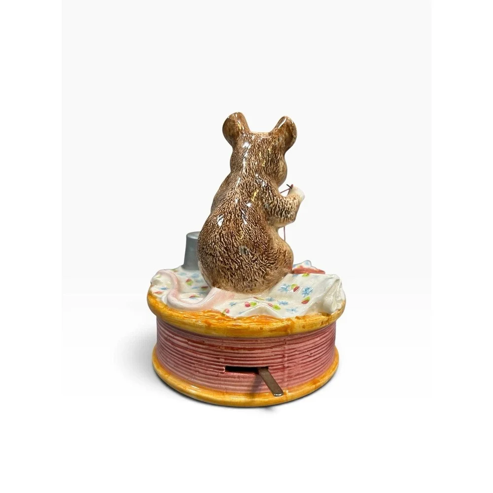 Enesco Beatrix Potter No More Twist Music Box Mouse Brahms Lullaby 1996 Works